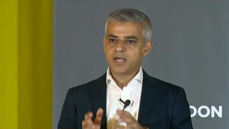 London&#39;s mayor pleads for Britain to stay with the EU