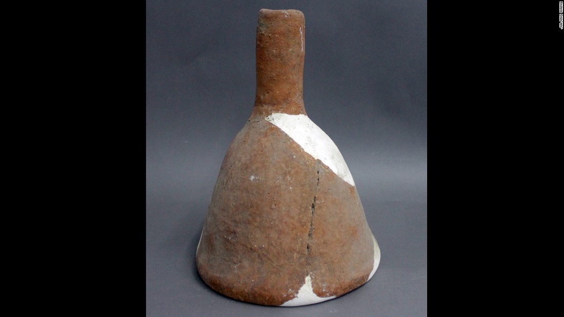 An ancient funnel found at the Mijiaya archaeological site in China&#39;s Shaanxi province.