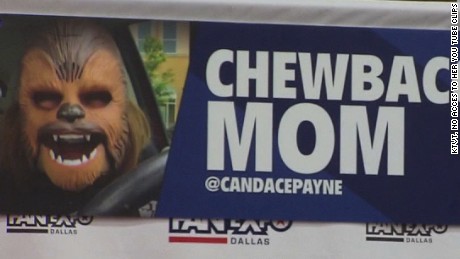 Candace Payne AKA Chewbacca Mom got to meet the real Chewbacca, Peter Mayhew.