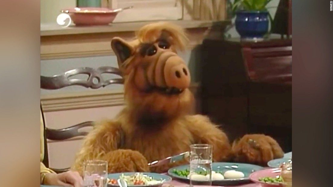 Michu Meszaros, actor who played 'ALF,' dies at 76 - CNN