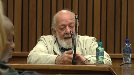 Steenkamp&#39;s father still struggles with her death