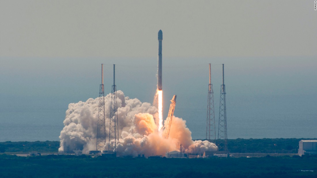 Spacex Launches Satellites Loses Rocket Cnn