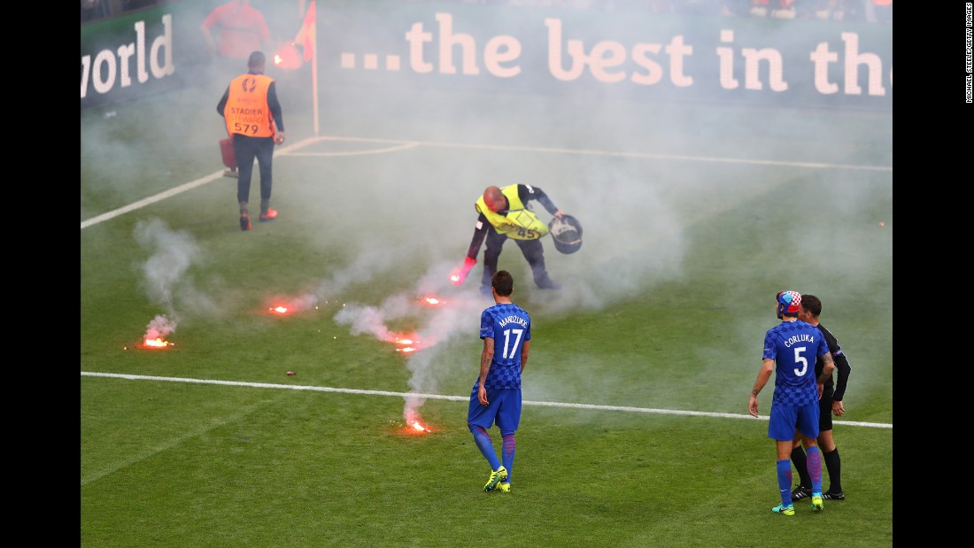 Before Necid&#39;s equalizer, flares were thrown onto the field from the Croatia end of the stadium. The match had to be temporarily stopped in the 86th minute.