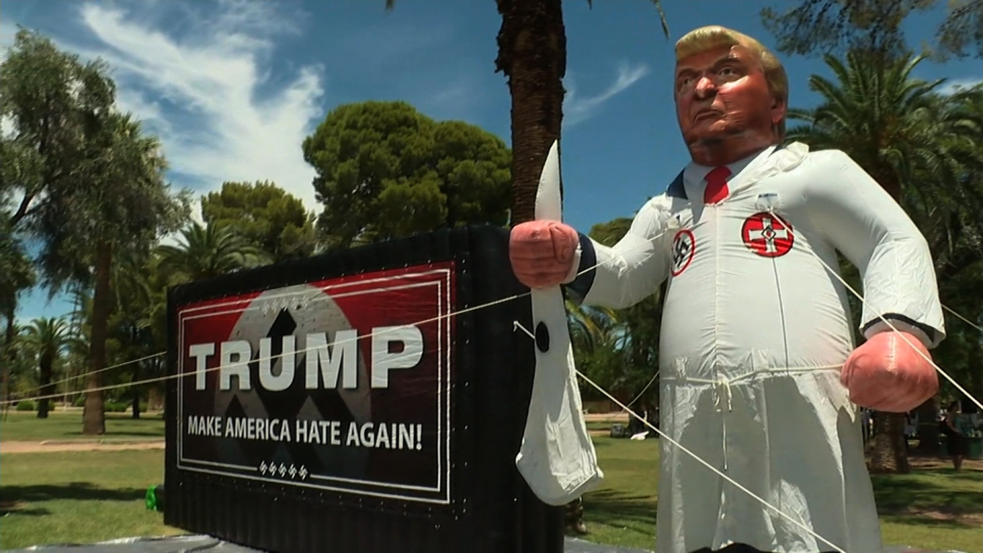 Inflatable Of Donald Trump In Kkk Robe Pops Up At Rally Cnn Video