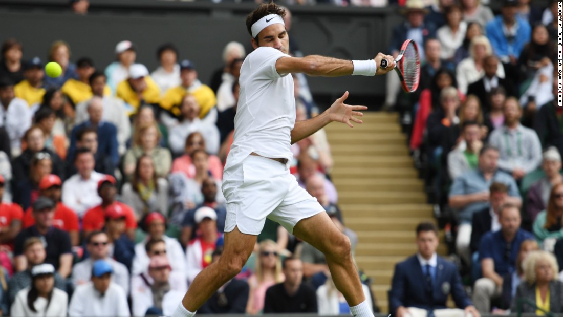 While Willis earned a place in the main draw by winning six qualifying rounds, seven-time champion Federer won his opening match in three sets. 