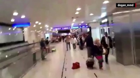 Passengers flee, hide at Istanbul airport