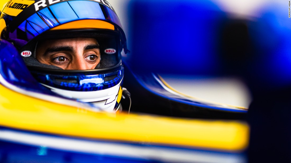 Sebastien Buemi won the drivers&#39; championship beating Lucas di Grassi by two points secured by setting the fastest lap in the race. 