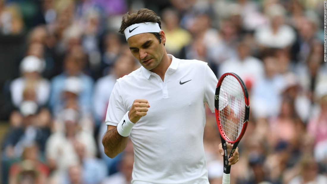  Roger Federer beat American Steve Johnson in straight sets Monday to ease into the quarterfinals at Wimbledon.