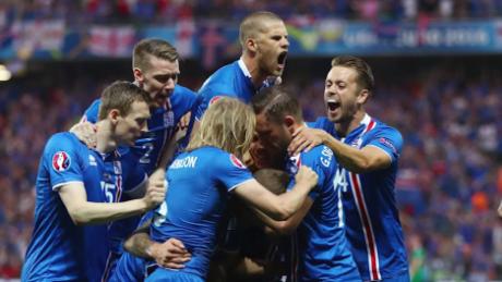Islandia debuta en un Mundial: historia de sueño increíble en el fútbol - CNN Video