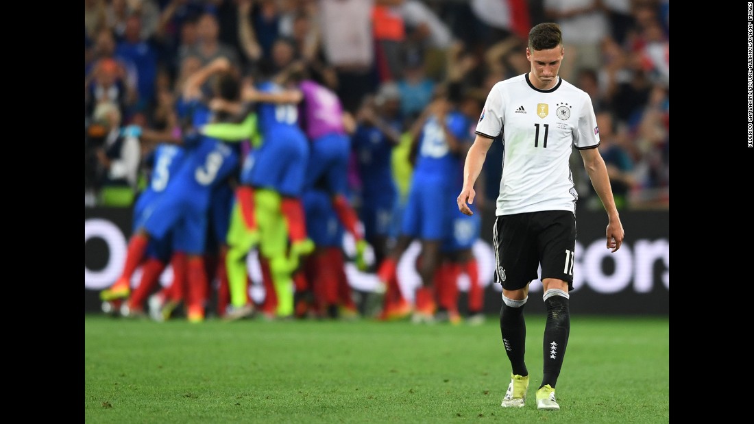 Germany&#39;s Julian Draxler reacts after the match.