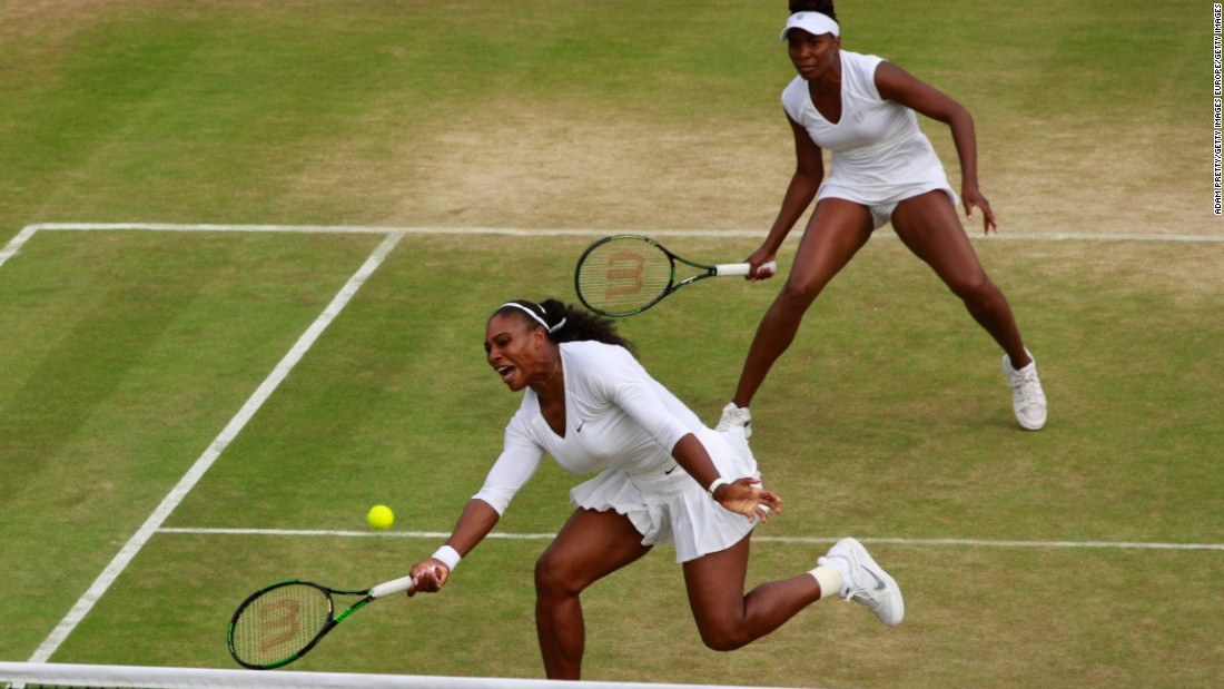 After a short break, the Williams sisters were back out on court for the women&#39;s doubles, beating Vesnina and fellow Russian Ekaterina Makarova -- last year&#39;s losing finalists -- 7-6 (7-1) 4-6 6-2 to reach the semis. The Americans next face Julia Gorges and Karolina Pliskova, the eighth seeds.