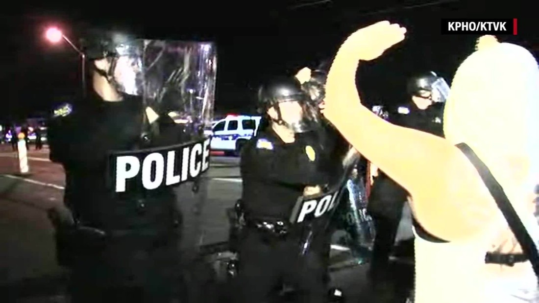 Protesters And Police Clash In Arizona Cnn Video