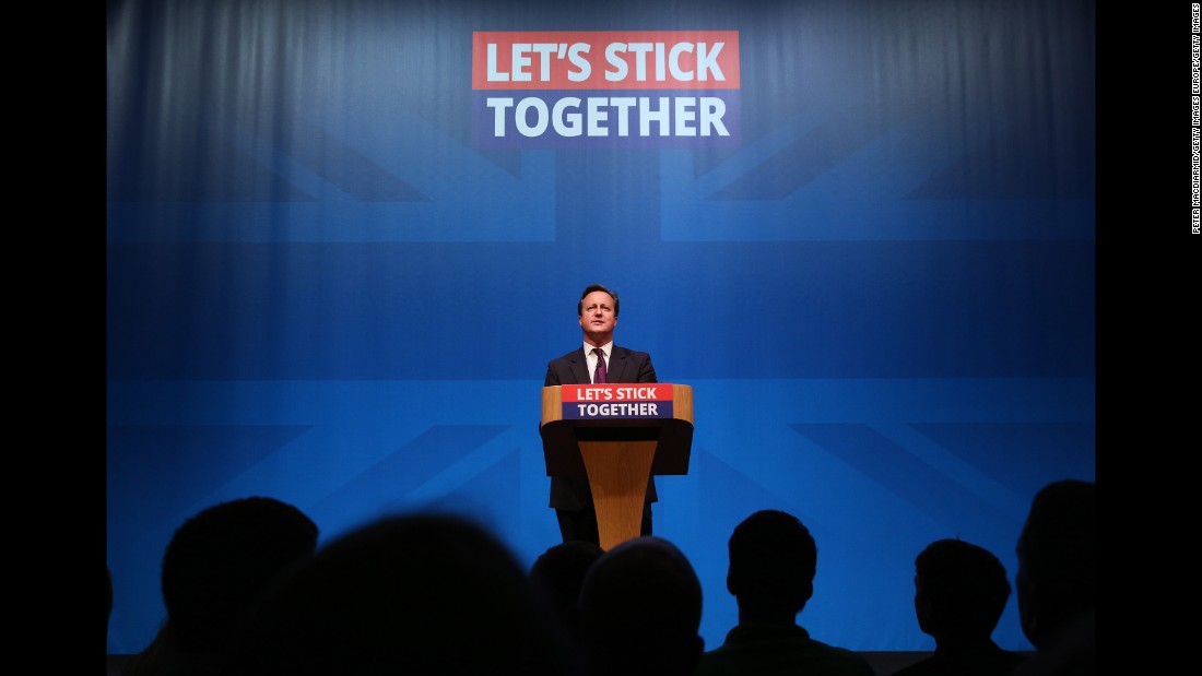 Cameron urges Scotland not to vote to leave the UK during a pre-referendum speech in Aberdeen ahead of the 2014 vote.
