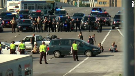 Philando Castile protest shuts down highway