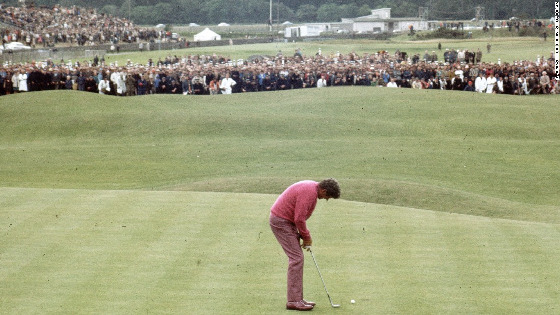 A two to three foot putt away from greatness, the &quot;Peacock of the Fairways&quot; Doug Sanders seemed to have it all under control at St Andrews. One missed opportunity later, he appeared to carry the weight of the world on his shoulders -- losing out to Jack Nicklaus in a playoff the next day.  