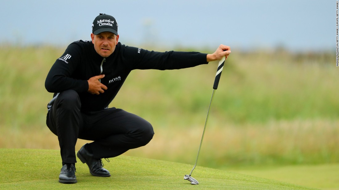 Sweden&#39;s Henrik Stenson also copped the rain but shot a remarkable 65 to close Mickelson&#39;s lead to one.