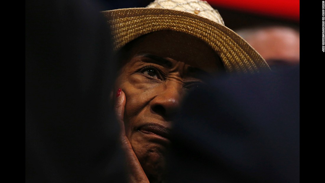 A delegate listens to Trump&#39;s speech.