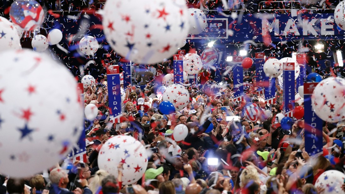 Confetti falls at the end of Trump&#39;s acceptance speech.