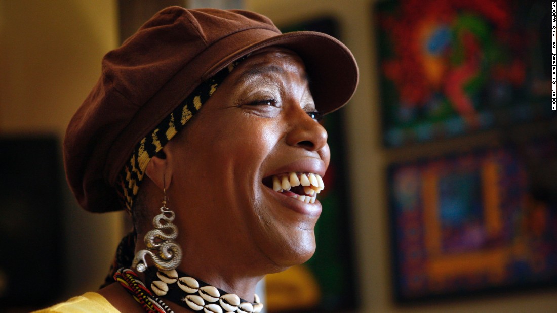&lt;a href=&quot;http://www.cnn.com/2016/07/26/entertainment/miss-cleo-youree-harris-obituary/index.html&quot; target=&quot;_blank&quot;&gt;Youree Dell Harris&lt;/a&gt;, better known as &quot;Miss Cleo,&quot; the pitchwoman for the Psychic Readers Network, died July 26 of cancer, according to an attorney for her family. She was 53.