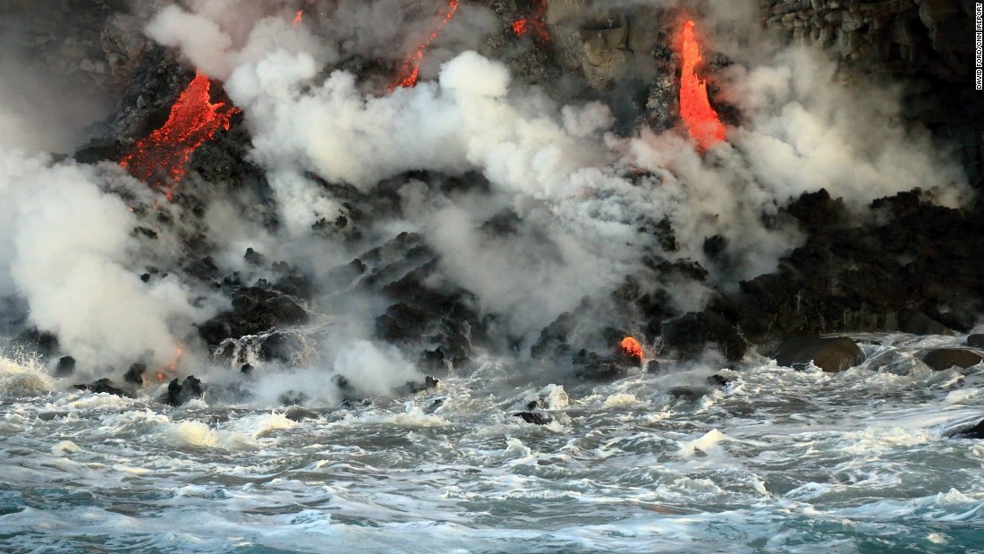 Lava from Hawaii's Kilauea volcano reaches the sea - CNN