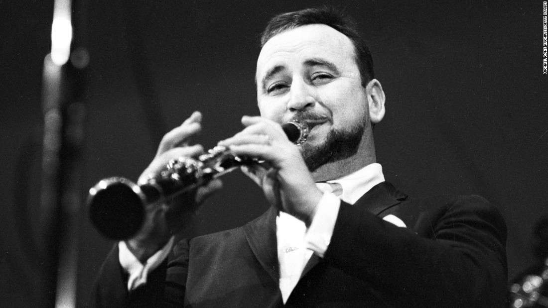 Famous New Orleans jazz clarinetist &lt;a href=&quot;http://www.cnn.com/2016/08/06/us/louisiana-jazz-great-pete-fountain-dies/index.html&quot;&gt;Pete Fountain&lt;/a&gt; died August 6 of heart failure. He was 86. 