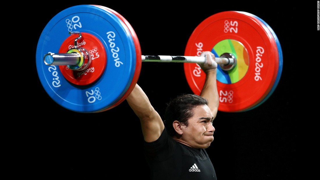 Julio Cesar Salamanca Pineda, a weightlifter from El Salvador, competes in the 62-kilogram weight class.