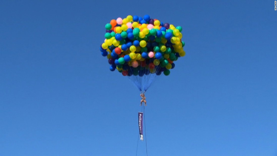 Una mujer vuela por los aires al estilo de 'Up' - CNN Video