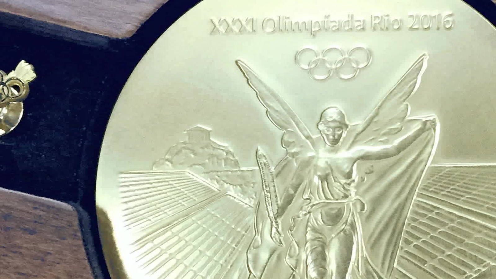 How they make Olympic medals - CNN Video