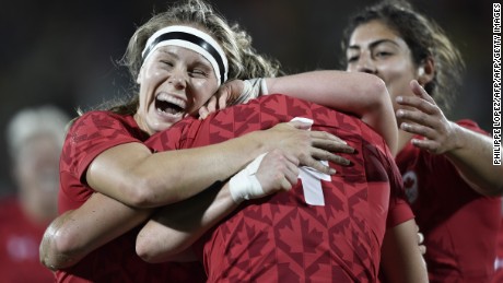 Canada&#39;s women&#39;s rugby sevens team beat Britain 33-10 for the bronze medal.  