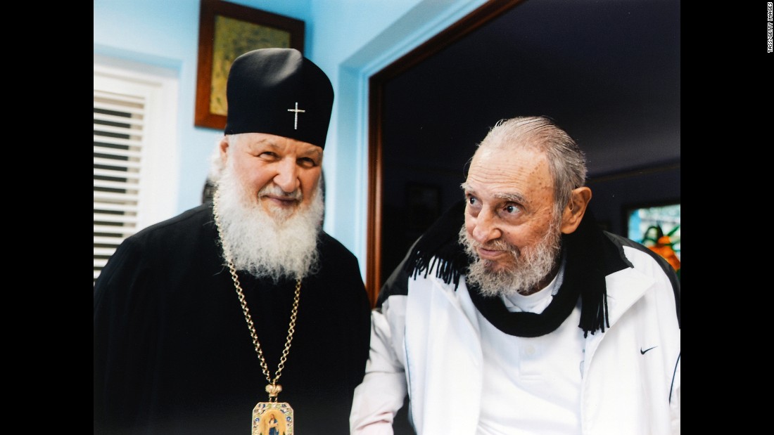 Leader of the Russian Orthodox Church, Patriarch Kirill, left, visits with Fidel Castro during a meeting at Castro&#39;s home on February 14, 2016.
