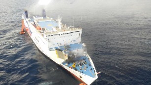 Shipwreck emerges off California coast after 8 decades - CNN Video