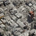 01 italy quake 0825