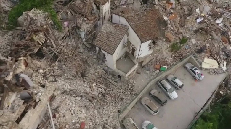 italy earthquake towns destroyed drone orig_00000000