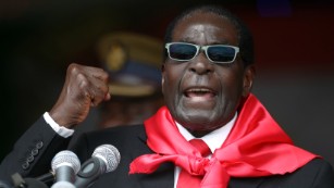 Robert Mugabe: Zimbabwe&#39;s war hero turned brutal autocrat