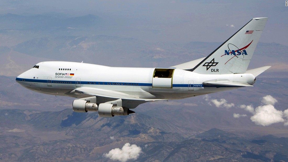 Nasas 747sp Sofia Worlds Biggest Flying Observatory Cnn Travel 