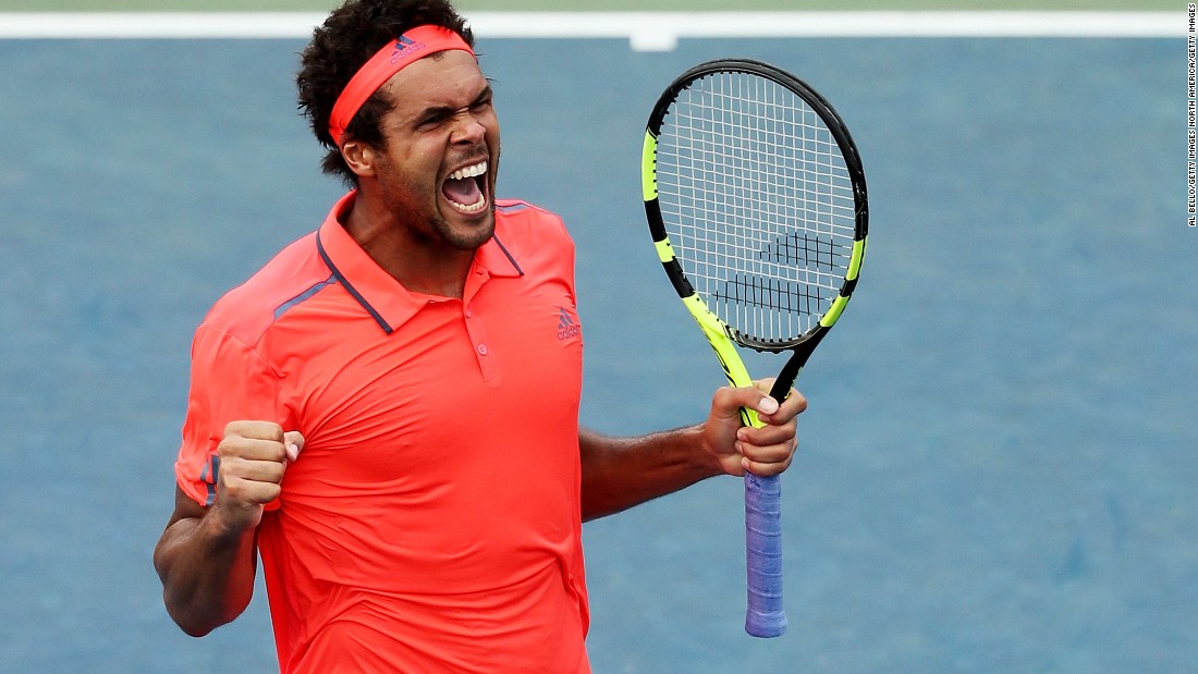 Jo-Wilfried Tsonga moved on by winning against an ailing Kevin Anderson 6-3 6-4 7-6 (7-4). Anderson upset Andy Murray last year in New York. 