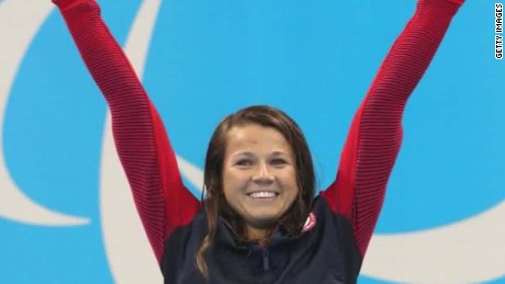 US Paralympic swimmer wins gold in record time