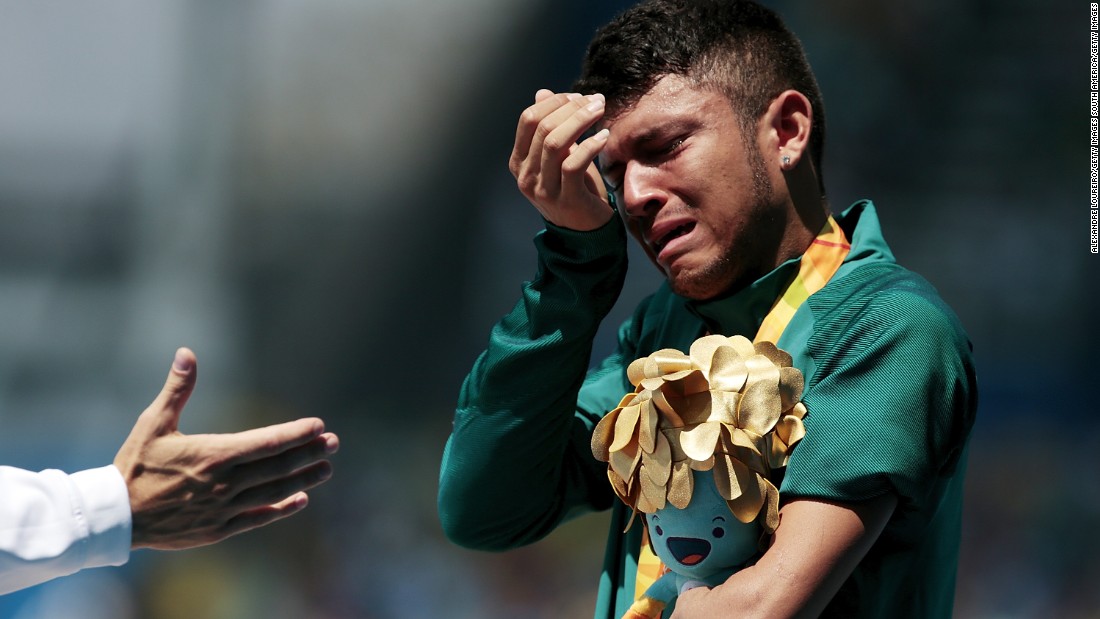 Ferreira dos Santos of Brazil couldn&#39;t contain his emotion during the national anthem after receiving his medal on the podium.
