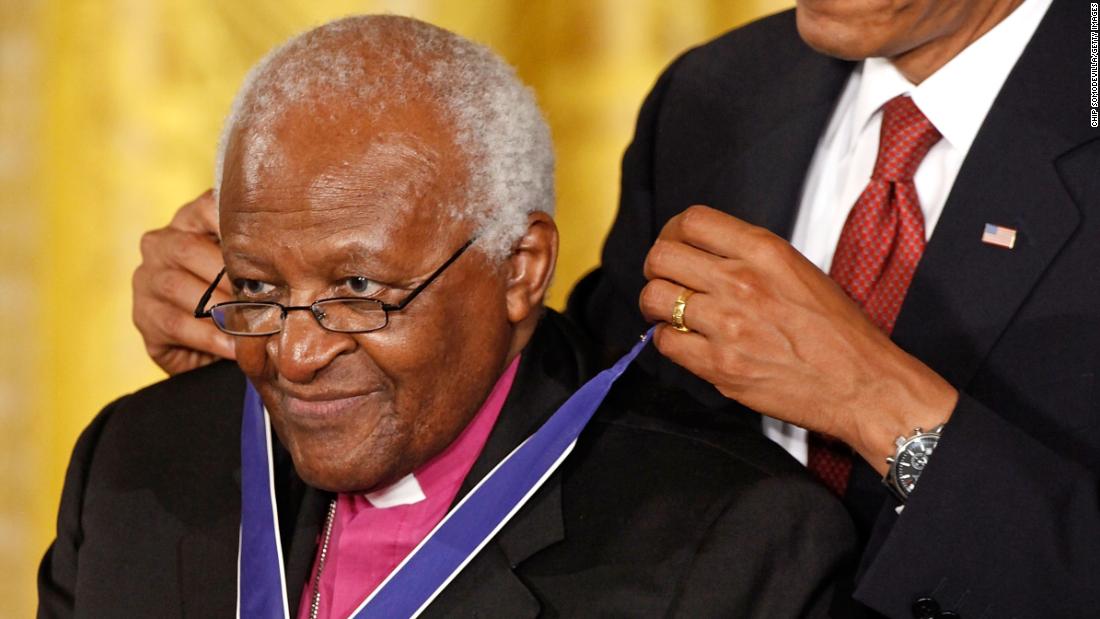 US President Barack Obama presents Tutu with the Presidential Medal of Freedom, the nation&#39;s highest civilian honor, in 2009.