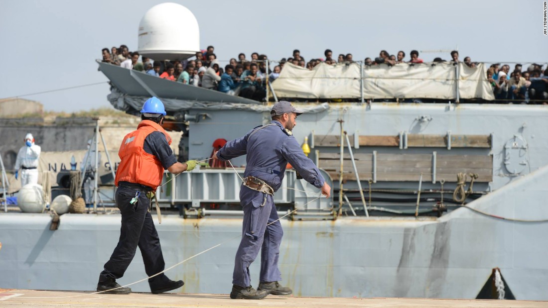 East African refugees arrive in Italy