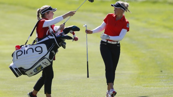 Brooke And Brittany Henderson Golf S Sister Act Cnn
