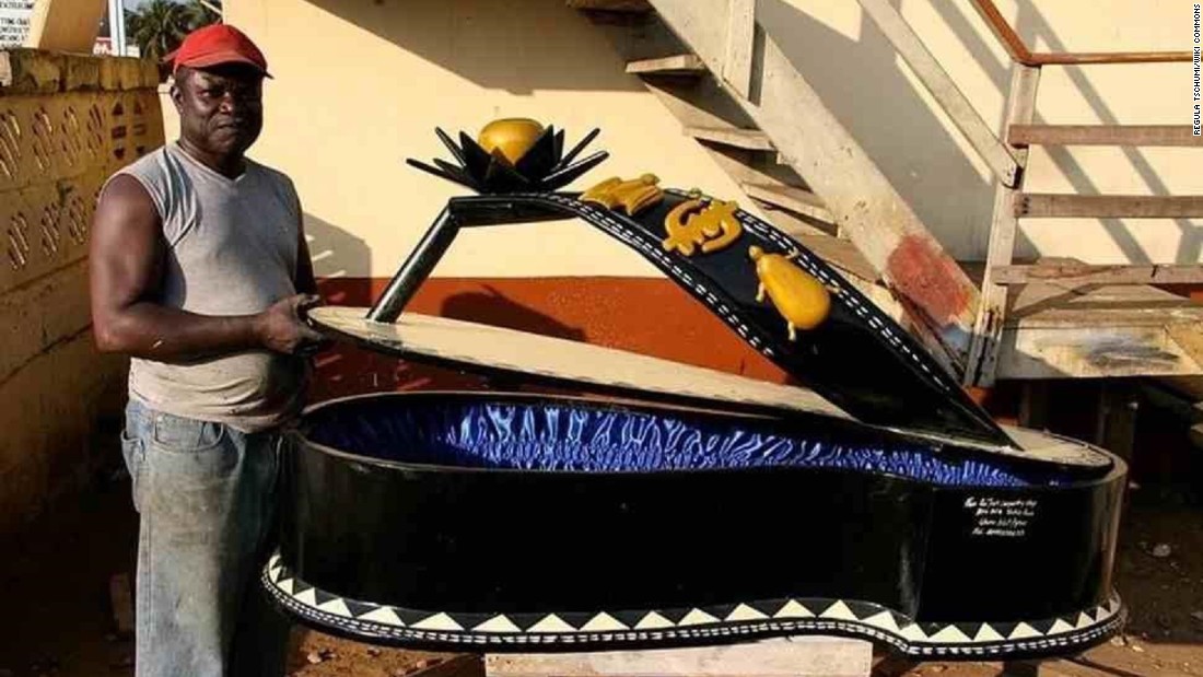 The abebuu adekai spread rapidly through the Greater Accra Region, with many of the leading figures emerging from the Kane Kwei stable. &lt;br /&gt;&lt;br /&gt;Legendary carpenter Paa Joe, seen with a piano design, was Kwei&#39;s nephew and apprentice, and he went on to establish his own popular studio.  