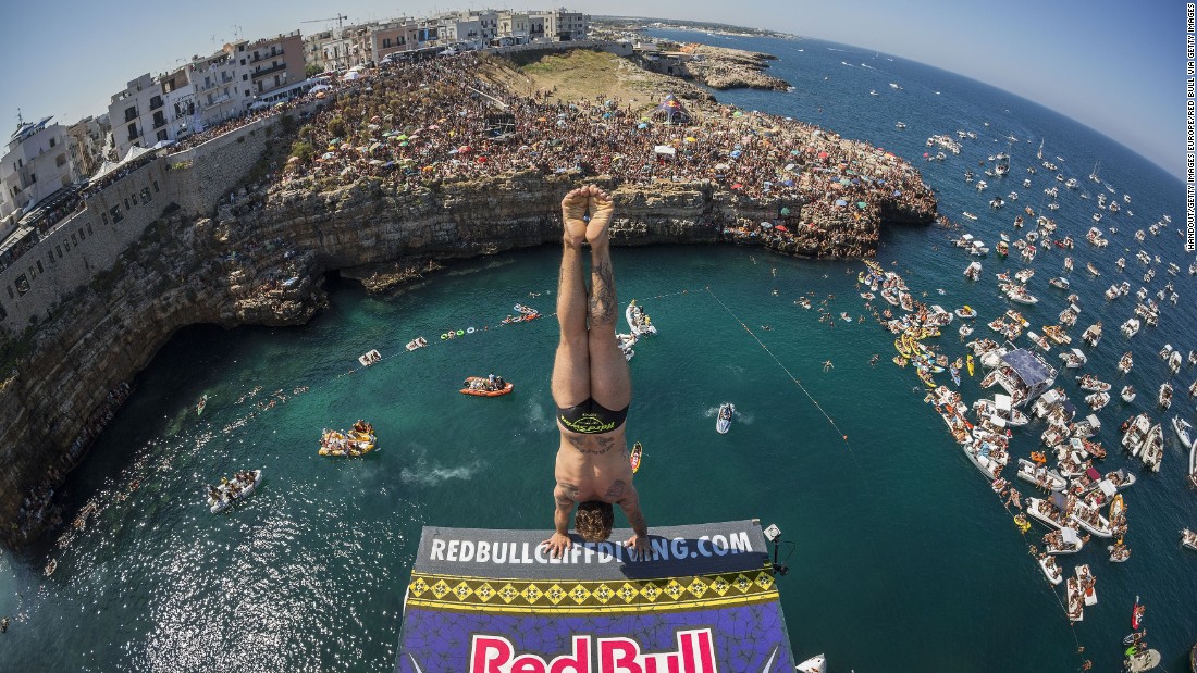 highest cliff dive record