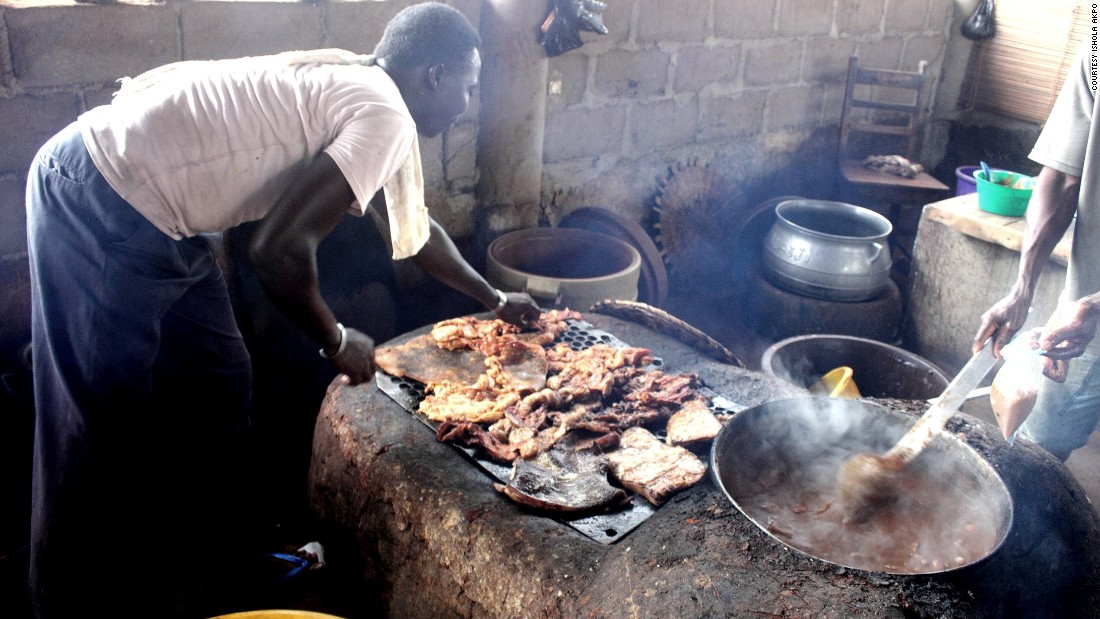 As part of the 2013 Urban Connections program at the French Institute in Paris, Akpo looked at street food venues within Porto Novo, the administrative capital of the Republic of Benin. 