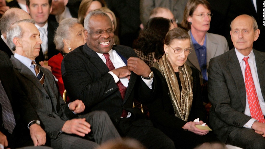 From left, Supreme Court Justices David Souter, Thomas, Ruth Bader Ginsburg and Stephen Breyer attend Alito&#39;s swearing-in.