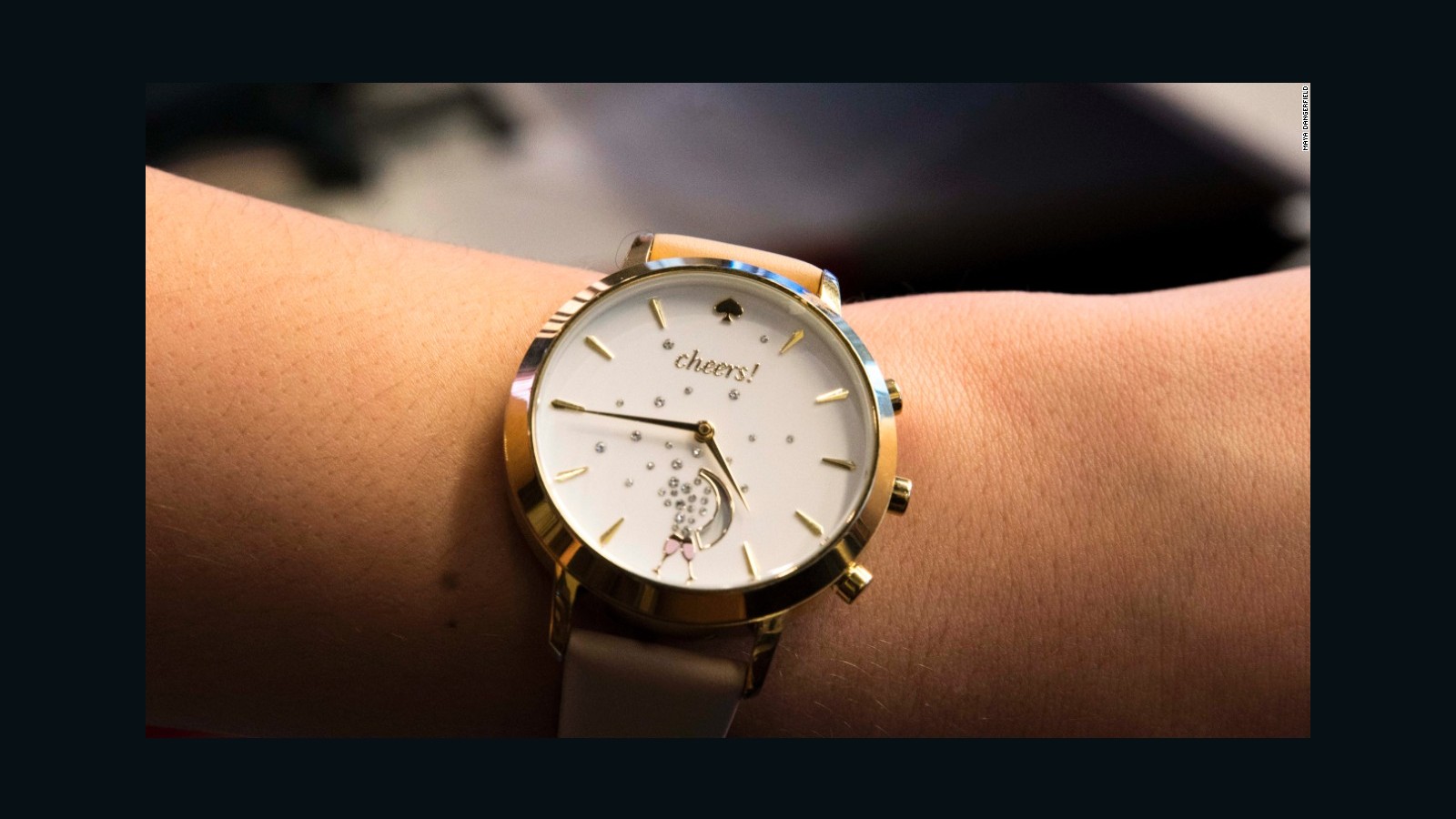 kate spade smartwatch cheers