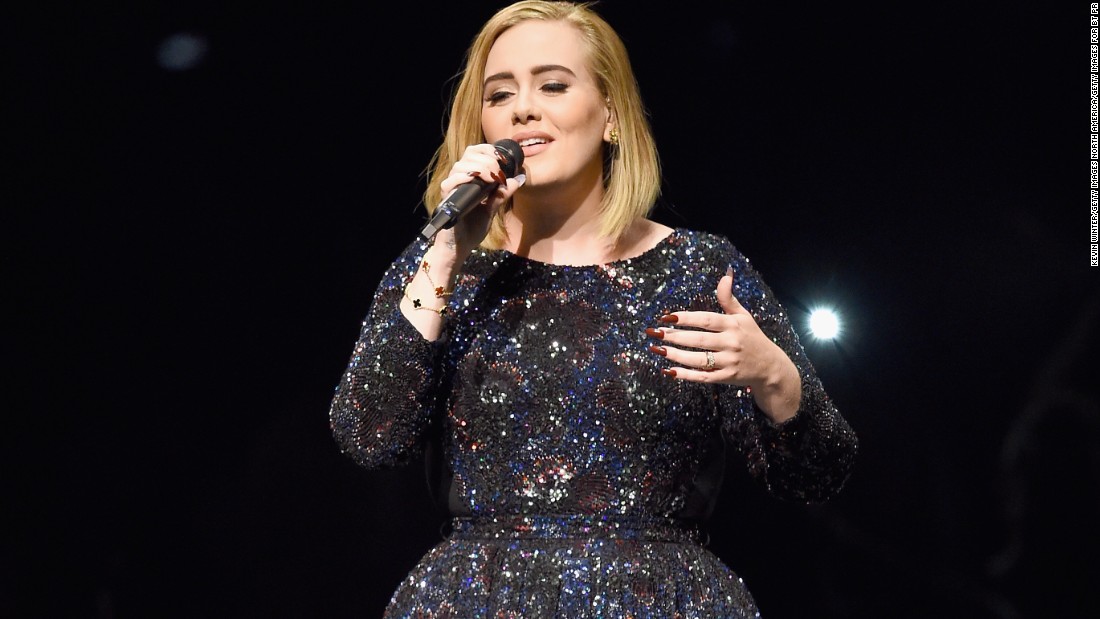 Adele Sported A New Look At Drakes Birthday Party And It Was Fire Cnn