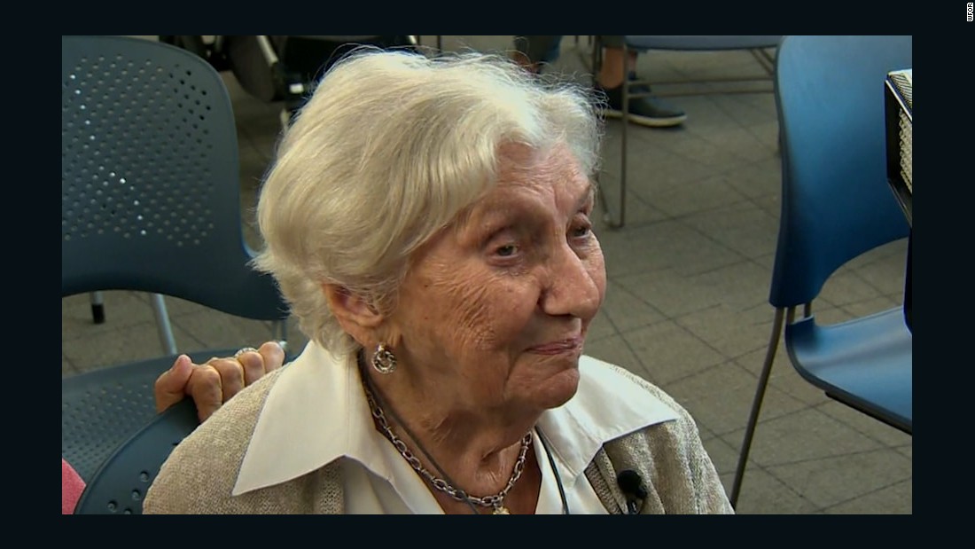 Holocaust Survivor Becomes Us Citizen Because Cnn Video 