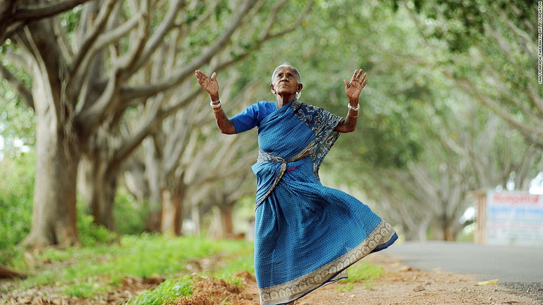 Now aged 105, Saalumarada Thimmakka has battled the arid conditions of southern India to grow nearly 300 trees on the road from her village.