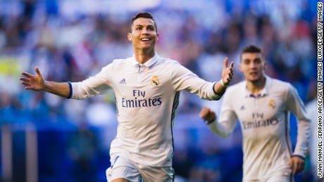 Cristiano Ronaldo celebrates his third of the game and Real Madrid&#39;s fourth ion the victory over Deportivo Alaves.